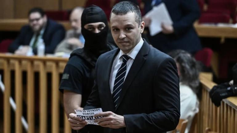 Η εισαγγελέας ζητεί να γίνει δεκτή η αίτηση αποφυλάκισης του Ηλία Κασιδιάρη