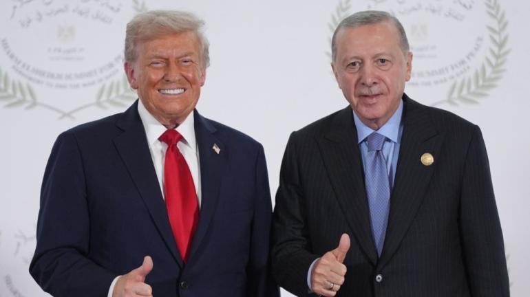 Σύνοδος του NATO: Στην Άγκυρα έφτασε ο Ντόναλντ Τραμπ – Στις 15:15 η κρίσιμη συνάντηση με τον Ερντογάν