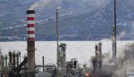 Νέα έκρηξη στις εγκαταστάσεις της Motor Oil στην Κόρινθο - Αναφορά για δύο τραυματίες