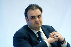 Πιερρακάκης: Η ανάπτυξη οφείλεται στις επενδύσεις, στις εξαγωγές και στη μείωση της φορολογίας για τους πολίτες