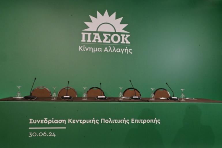 ΠΑΣΟΚ: Ανάληψη πολιτικής ευθύνης χωρίς παραίτηση, είναι λόγια του αέρα – Ο πρωθυπουργός να αποπέμψει τον υφυπουργό του