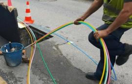 Θεσσαλονίκη: Στοπ στις εργασίες οπτικών ινών στο Καλοχώρι με εντολή δημάρχου, μετά από νέα πρόκληση ζημιάς