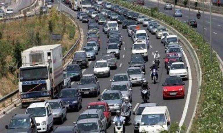 Θεσσαλονίκη: Σύγκρουση τεσσάρων Ι.Χ. στη Μουδανιών