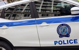 Σε εξέλιξη επιχείρηση του ελληνικού FBI σε οικισμό Ρομά στη Λάρισα για απάτες και εκβιασμούς