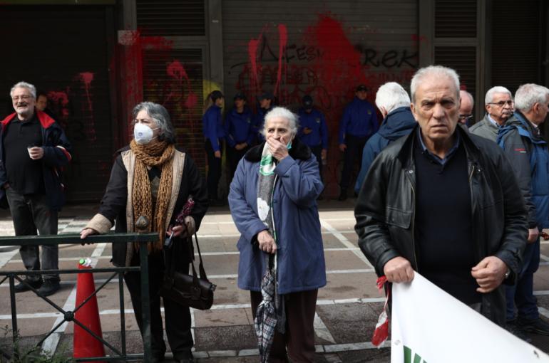 Πότε θα μπουν οι συντάξεις - Όλες οι ημερομηνίες ανά Ταμείο
