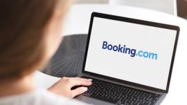 Έρευνα της Κομισιόν στην Booking για τους κινδύνους απάτης: Phishing, ψεύτικα καταλύματα και παραπλανητικές καταχωρίσεις