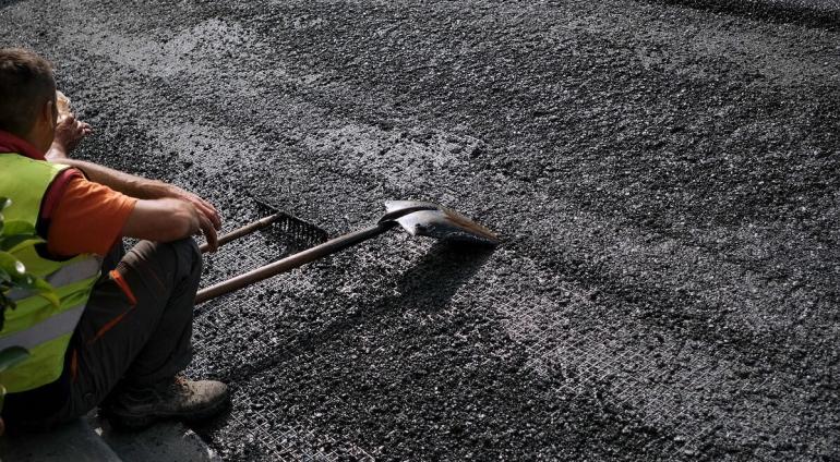 Θεσσαλονίκη: Εργασίες ασφαλτόστρωσης σε Χαλάστρα και Κύμινα