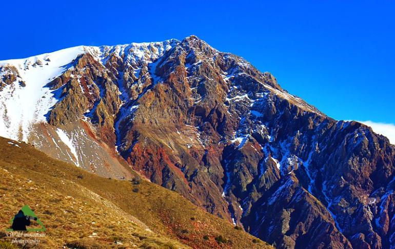 Βελούχι: Αγωνιώδεις έρευνες για τον 74χρονο αγνοούμενο ορειβάτη – Drone «σαρώνουν» τα δύσβατα σημεία