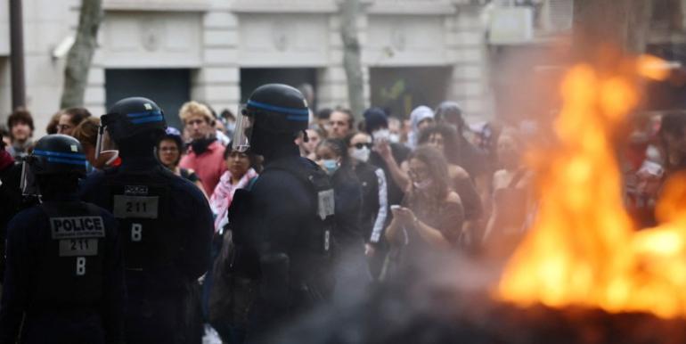 Γαλλία: Νέες διαδηλώσεις το επόμενο Σάββατο ανακοίνωσαν τα «Κίτρινα Γιλέκα» – Απαγόρευση συγκεντρώσεων στη Μασσαλία