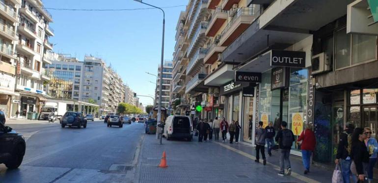 Πασχαλινό ωράριο: Πώς θα λειτουργήσουν τα καταστήματα από 2 έως 11 Απριλίου – Την Κυριακή ανοιχτά