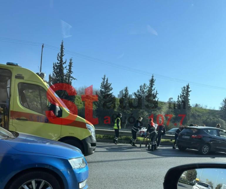 Θεσσαλονίκη: Τροχαίο στη Μουδανιών – Μποτιλιάρισμα και ουρές χιλιομέτρων (ΦΩΤΟ)
