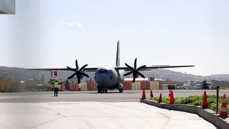 Αντιδράσεις στη Χίο για το τετράμηνο λουκέτο στο αεροδρόμιο.