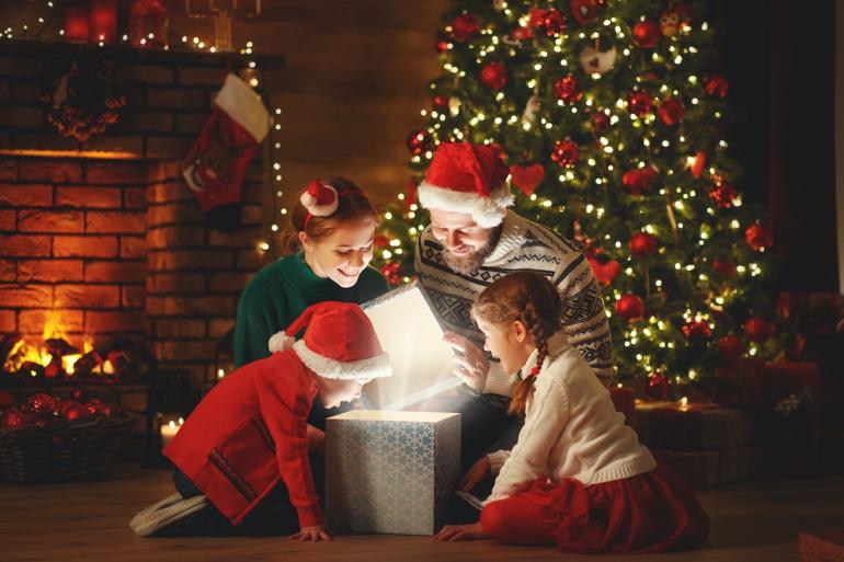 Τα Χριστούγεννα και το διαχρονικό μήνυμά τους, η γέννηση και η Ανάσταση