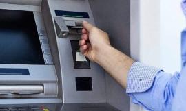 Σκηνές χάους στην Κυλλήνη: Ανατίναξαν ΑΤΜ και άρπαξαν πάνω από 140.000 ευρώ