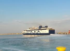 Μην πληρώνετε νερό, τοστ, καφέ χρυσάφι - Δείτε πού ισχύουν τιμές διατίμησης