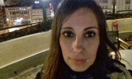 Δράμα: «Δεν δεχόταν τον χωρισμό» ο αστυνομικός – Σκότωσε την 45χρονη σύζυγό του με σιδηρολοστό και οκτώ μαχαιριές