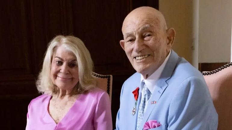 Γαλλία: Βετεράνος του Β' Παγκοσμίου Πολέμου 100 ετών παντρεύτηκε την 96χρονη σύντροφό