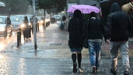 Κακοκαιρία: Ισχυρές βροχές, καταιγίδες και χαλάζι σε 8 περιοχές μέχρι την Παρασκευή – Επικαιροποιήθηκε το έκτακτο δελτίο
