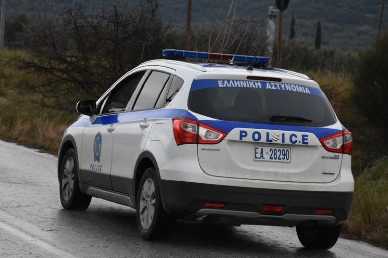 Θεσσαλονίκη: Χτύπησαν με το ΙΧ τους περιπολικό για να μη συλληφθούν - Κατασχέθηκαν πάνω από 3 κιλά κάνναβης