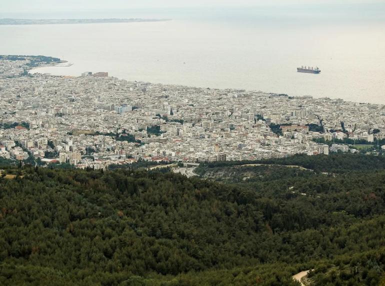 “Στοπ” στα αιολικά στη Θεσσαλονίκη – Τι προβλέπει το νέο χωροταξικό για τις ΑΠΕ