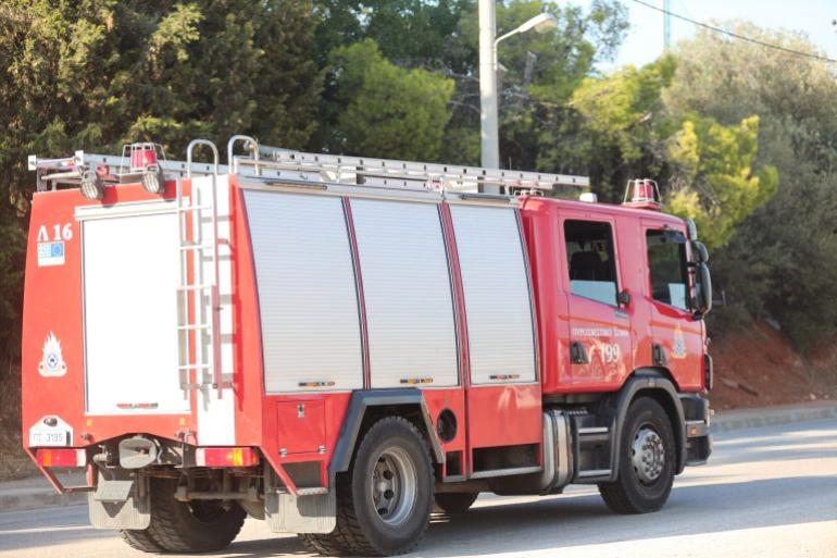 Σύρος: Φωτιά τώρα στην περιοχή Τρία Λαγγόνια - Μήνυμα από το 112