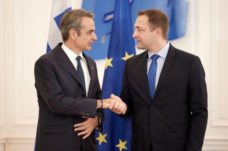 Ευρωπαίος επίτροπος Γεωργίας σε Μητσοτάκη: “Οι Έλληνες αγρότες θα λάβουν την στήριξη που τους αναλογεί”