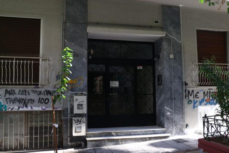 Φρίκη στην Κυψέλη: Το νεκρό βρέφος μαχαιρώθηκε τουλάχιστον 10 φορές