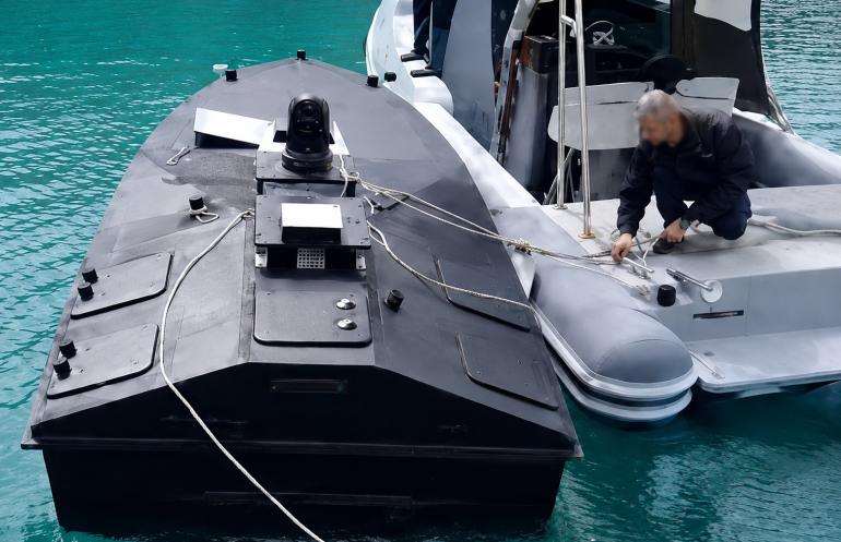 Λευκάδα: Σε εγκαταστάσεις του Πολεμικού Ναυτικού το θαλάσσιο drone – Αποκλεισμένη η περιοχή που εντοπίστηκε