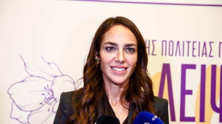 Στη Θεσσαλονίκη για τις πρώτες κοινωνικές κατοικίες η Δόμνα Μιχαηλίδου: «Κανένας συμπολίτης μας χωρίς αξιοπρεπή στέγη»