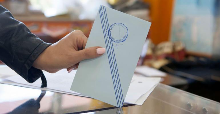 Δημοσκόπηση Real Polls: Μπροστά με 28,5% στην πρόβλεψη αποτελέσματος η ΝΔ, 16 μονάδες πίσω το ΠΑΣΟΚ