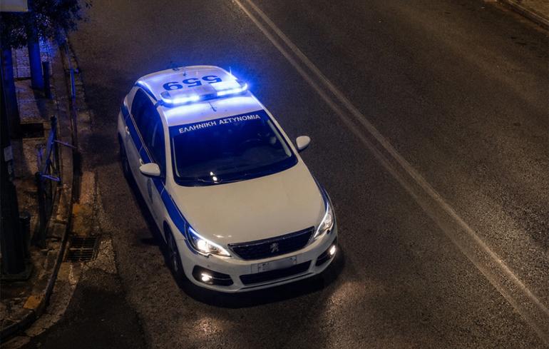 Ταυτοποιήθηκαν οι δύο για το μαχαίρωμα του 32χρονου στην Ελευσίνα: Η καταγγελία για ακροδεξιούς και το παρελθόν των δραστών