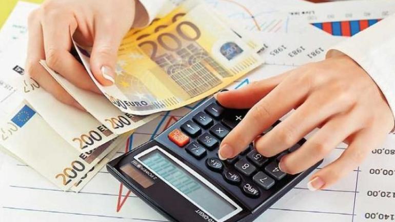 Αυξήθηκαν οι καταθέσεις μειώθηκαν τα δάνεια τον Οκτώβριο σύμφωνα με την Τράπεζα της Ελλάδος