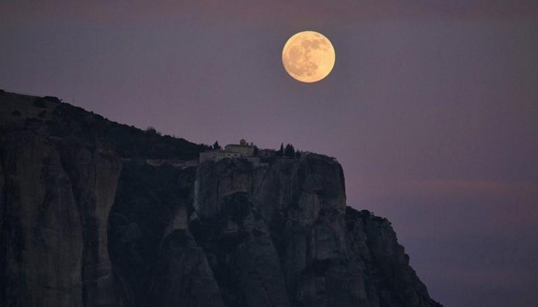 ΥΠΠΟ: Η Πανσέληνος του Αυγούστου σε Μνημεία, Μουσεία και Αρχαιολογικούς Χώρους