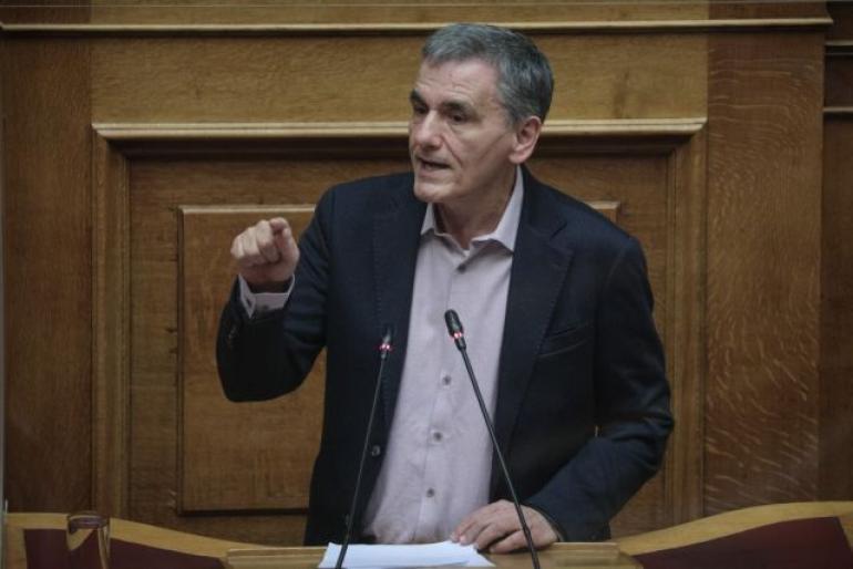 Τσακαλώτος για Τσίπρα: Συμπαράταξη δεν κάνεις με τον εαυτό σου, το πρόγραμμά του δεν μου φαίνεται πολύ διαφορετικό από το 2019 και το 2023