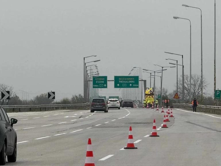 Θεσσαλονίκη: Τέλος στην ταλαιπωρία των οδηγών στα Μάλγαρα – Δόθηκε σε κυκλοφορία η γέφυρα Αξιού (video)