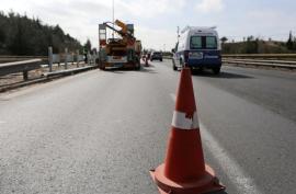 Εργασίες κλάδευσης δέντρων και σήμερα στην Εθνική Οδό Θεσσαλονίκης - Σερρών