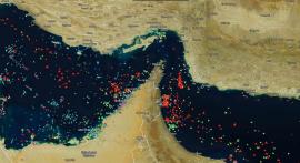 Ελληνόκτητο πλοίο χτυπήθηκε στα στενά του Ορμούζ - Αγνοείται μέλος του πληρώματος