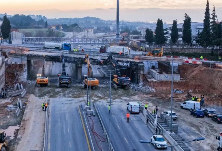 Θεσσαλονίκη: Νωρίτερα σε κυκλοφορία ο περιφερειακός μετά τις εργασίες κατεδάφισης της γέφυρας Πανοράματος