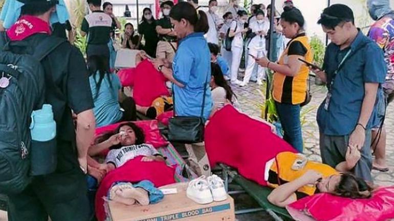 Τουλάχιστον 9 νεκροί εξαιτίας του ισχυρού σεισμού στις Φιλιππίνες