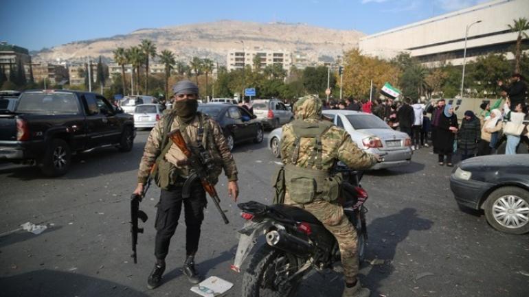 Πάνω από 1 εκατ. εσωτερικά εκτοπισμένοι στη Συρία αφότου εξαπολύθηκε η έφοδος των ανταρτών που ανέτρεψε τον Άσαντ