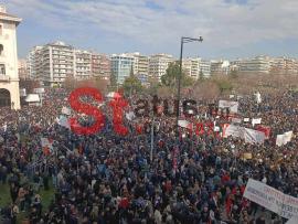 ΒΙΝΤΕΟ-Θεσσαλονίκη ΤΩΡΑ-Τρακτέρ από την Μουδανιών καταφθάνουν στο κέντρο της πόλης!