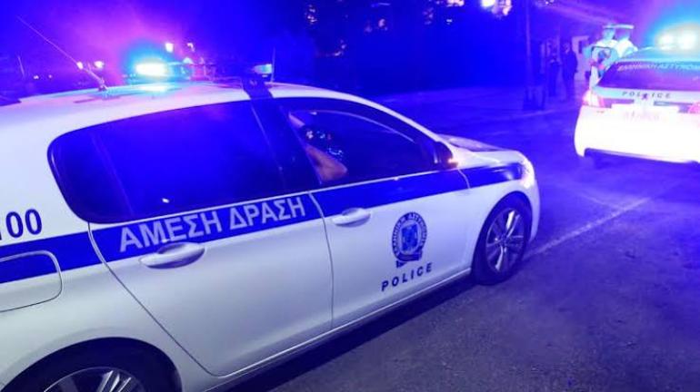 Ληστεία με τσεκούρι και ρόπαλο σε βενζινάδικο στη Θεσσαλονίκη, οι δράστες χτύπησαν τον υπάλληλο