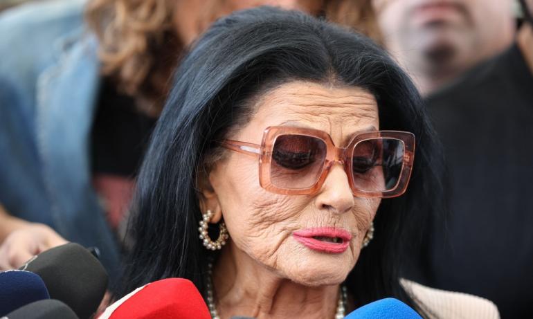 Στο νοσοκομείο η Ζωζώ Σαπουντζάκη – Ποια είναι η κατάσταση της υγείας της