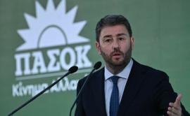Απάντηση του ΠΑΣΟΚ για την καταγγελία ότι συνελήφθη κουμπάρος του Ανδρουλάκη για την υπόθεση ΟΠΕΚΕΠΕ