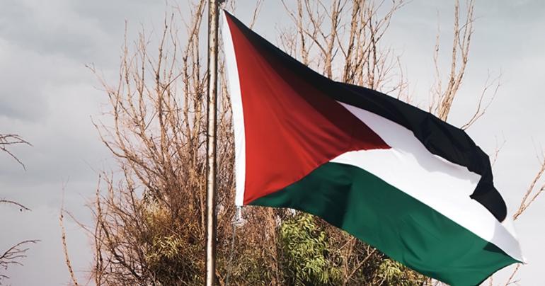 Το Δημαρχείο Καλαμαριάς ύψωσε Παλαιστινιακή σημαία