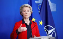 Φον ντερ Λάιεν: Υψίστης σημασίας η αποκατάσταση της ελεύθερης ναυσιπλοίας στα Στενά του Ορμούζ