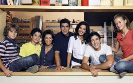 Τα «αδέρφια» Μαυροτσούκαλοι έκαναν reunion και στο TikTok έγινε χαμός: «Μαζί σας μεγαλώσαμε»