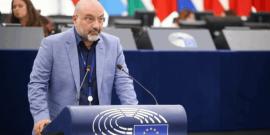 Στην Ευρωβουλή η αποχώρηση της Ryanair από τη Θεσσαλονίκη – “Κίνδυνος αεροπορικής απομόνωσης της Β. Ελλάδας”