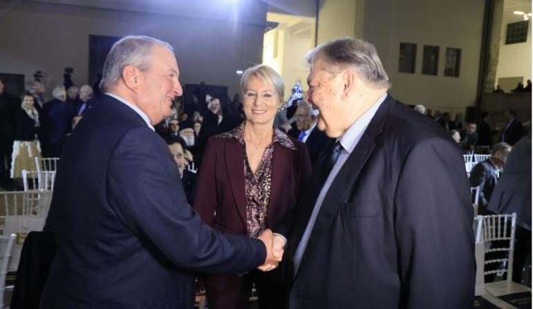 Καραμανλής και Βενιζέλος για την «Κρίση της Δημοκρατίας σήμερα»: «Ζούμε την κρίση της Δύσης»