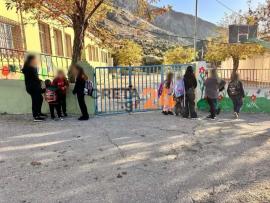 Βορίζια: Άνοιξαν ξανά τα σχολεία – «Τα παιδιά δεν μιλούν καθόλου για το αιματηρό περιστατικό»